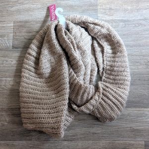 NWT Merona Camel Brown Neutral Minimalist Infinity Knit Scarf